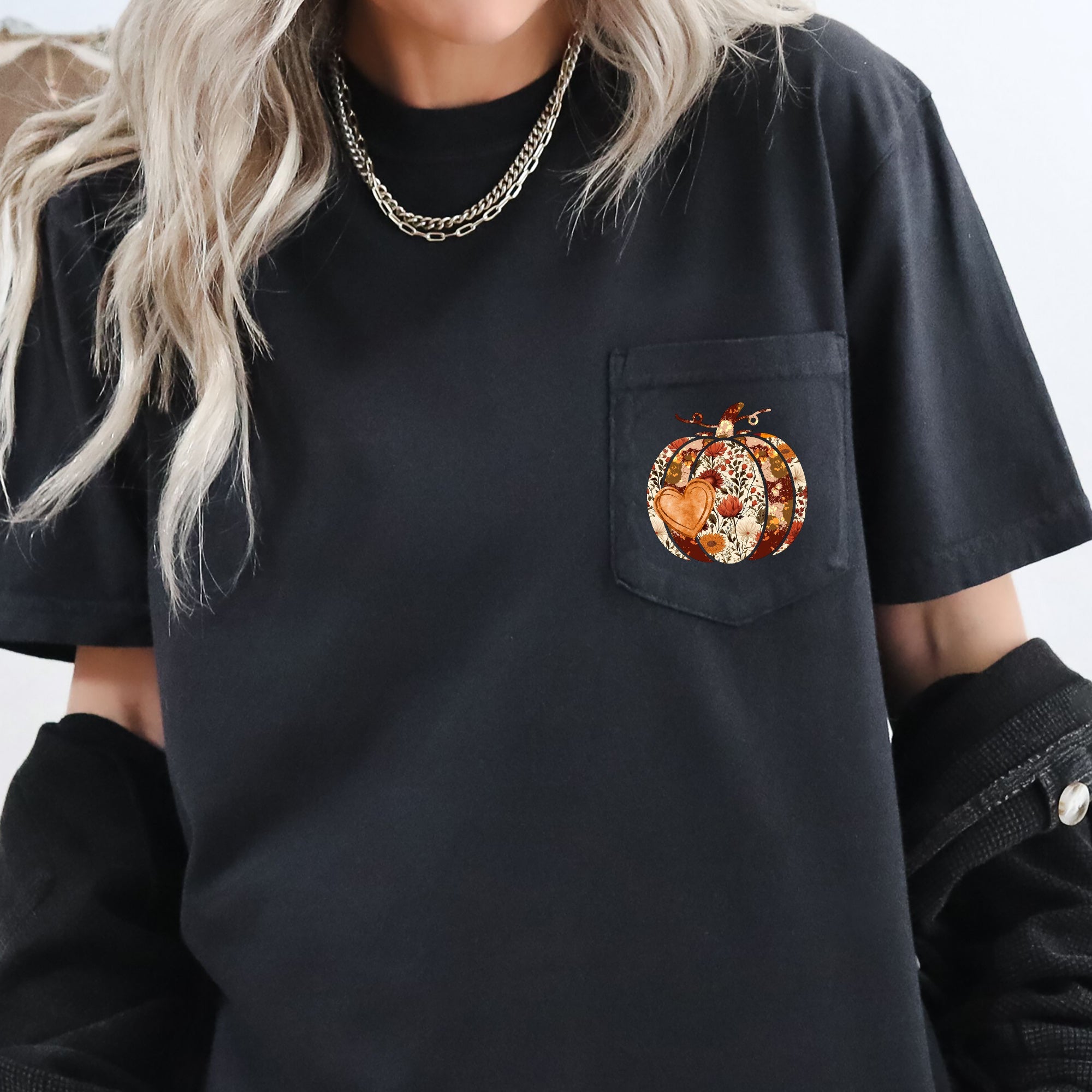Pumpkin Heart Thanksgiving Flowers Pocket Graphic Autumn Celebration Comfort Colors Tee