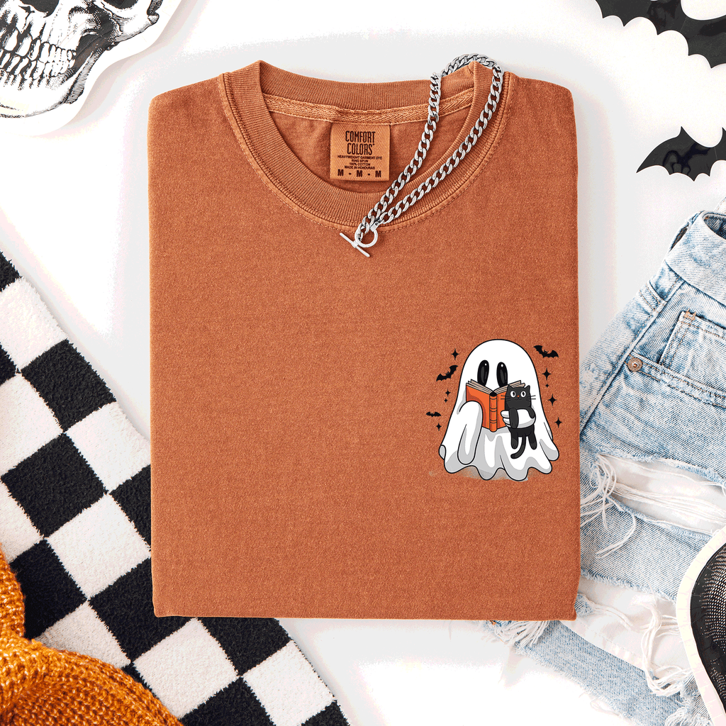 Reading Ghost Cat Funny Halloween Book Library Pocket Edition Comfort Colors Tee