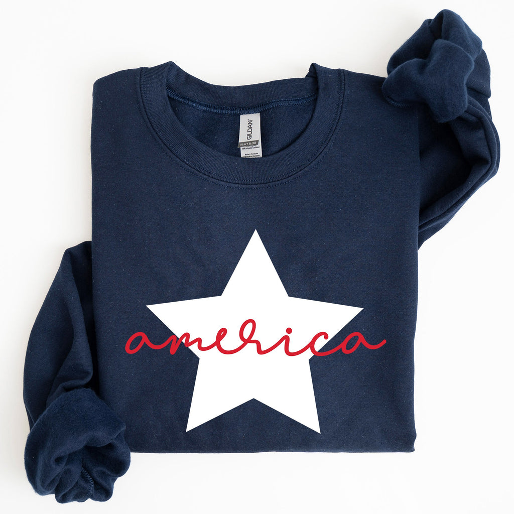 Retro America Star Red White Blue 4th Of July Patriotic Flag Design Graphic Sweatshirt