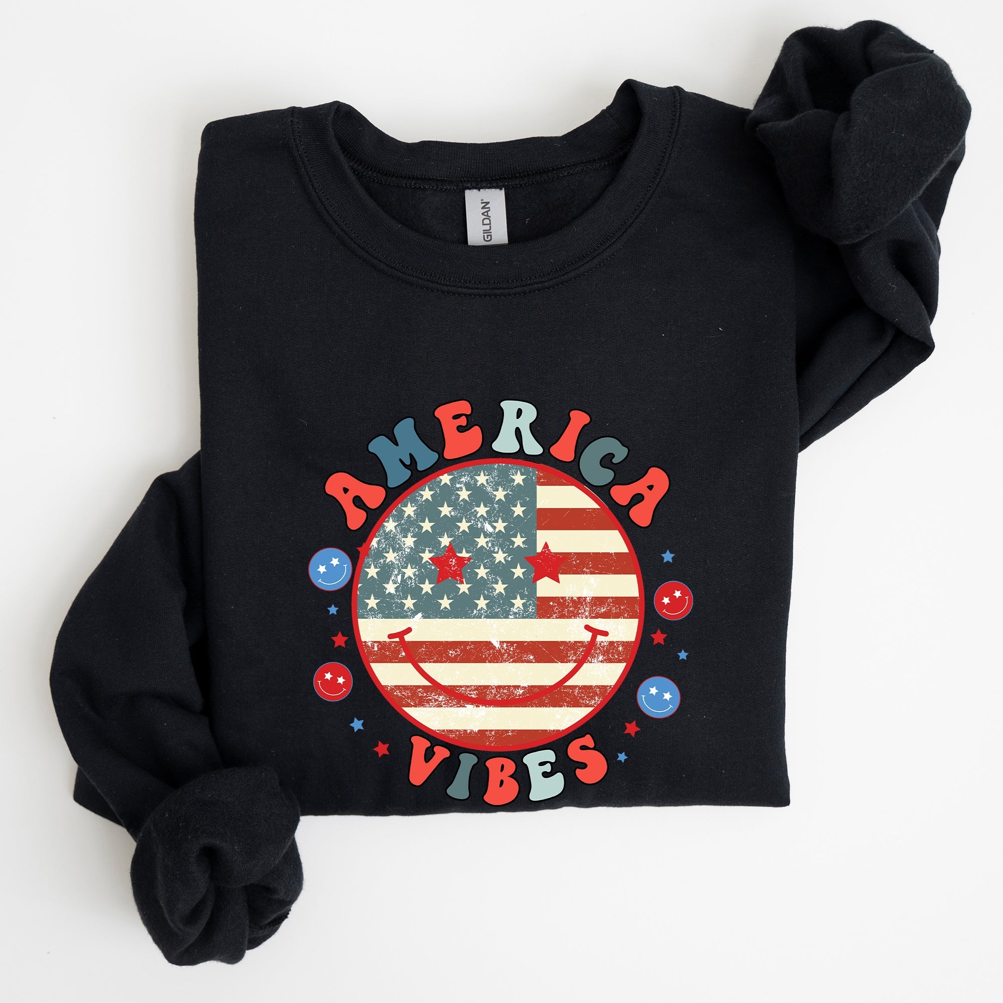 Retro America Vibes Patriotic 4th of July USA Flag Freedom Celebration Classic Sweatshirt
