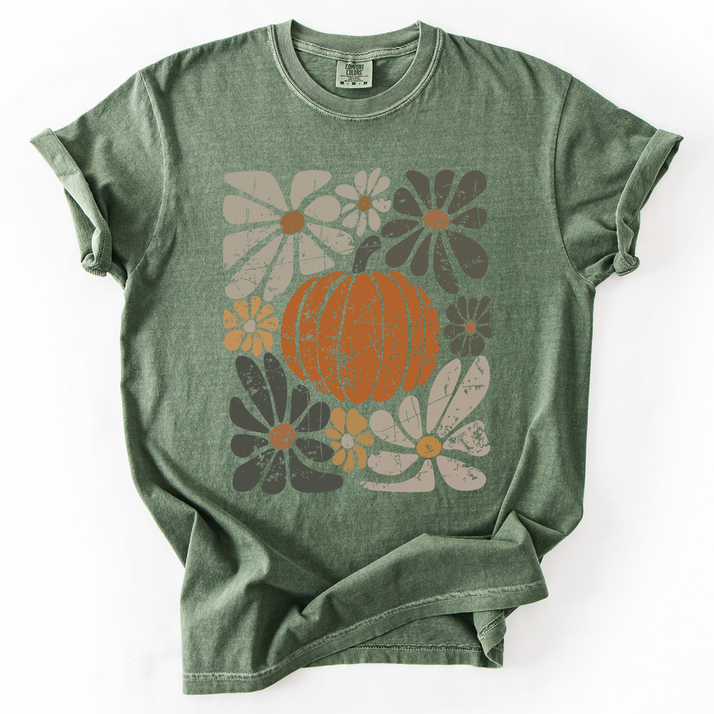Retro Autumn Pumpkin and Flowers Watercolor Garden Scene Halloween Vibes Comfort Colors Tee