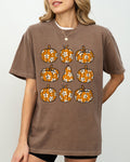 Retro Floral Pumpkins Halloween Jack-O-Lantern Fall Autumn Vibes Comfort Colors Tee