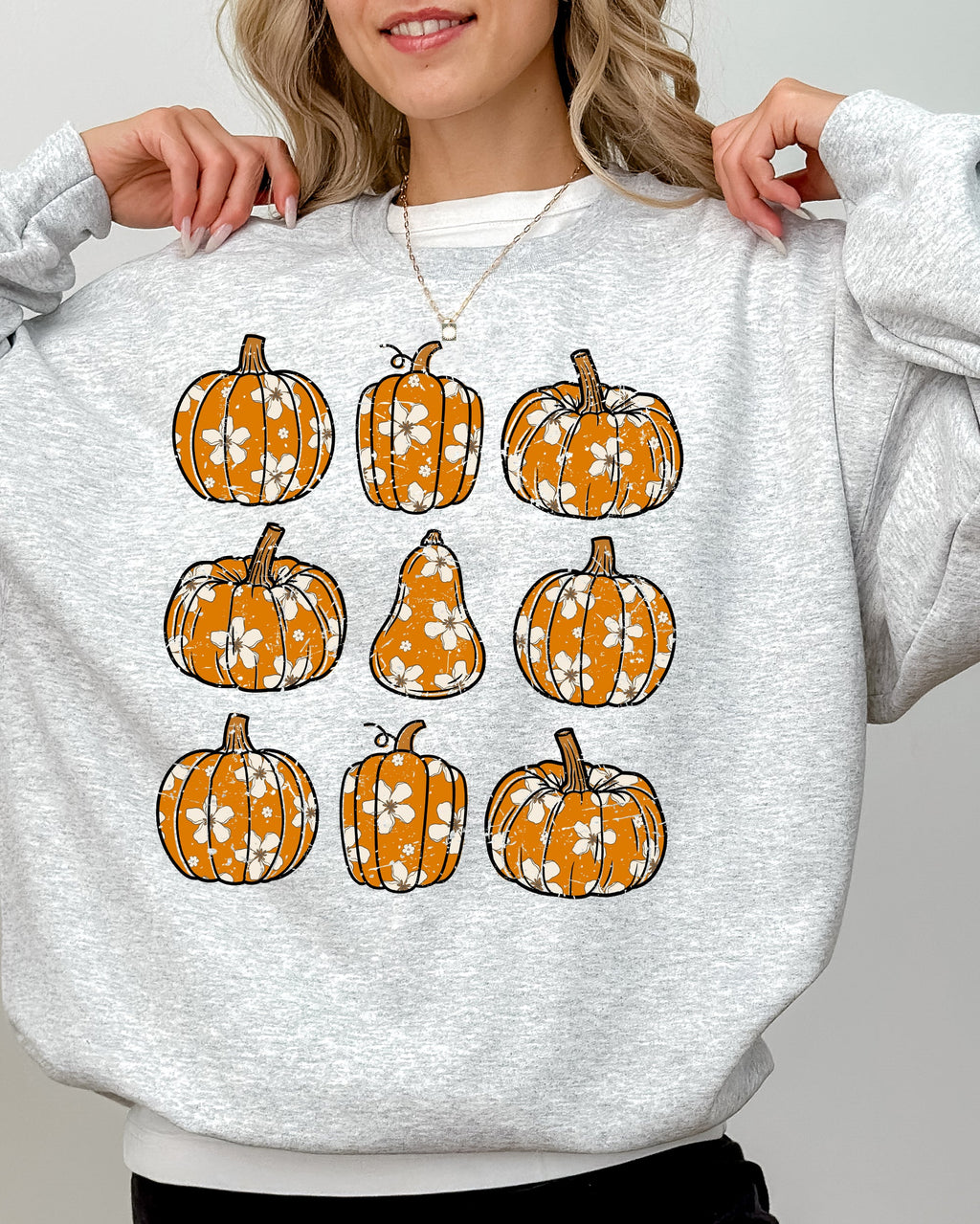 Retro Floral Pumpkins Halloween Jack-O-Lantern Fall Autumn Harvest Festive Sweatshirt