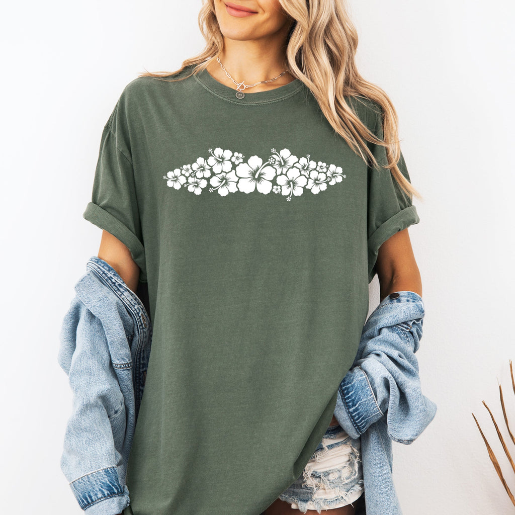 Retro Hibiscus Minimalist Beach Summer Flowers Tropical Coastal Vibe Comfort Colors Tee