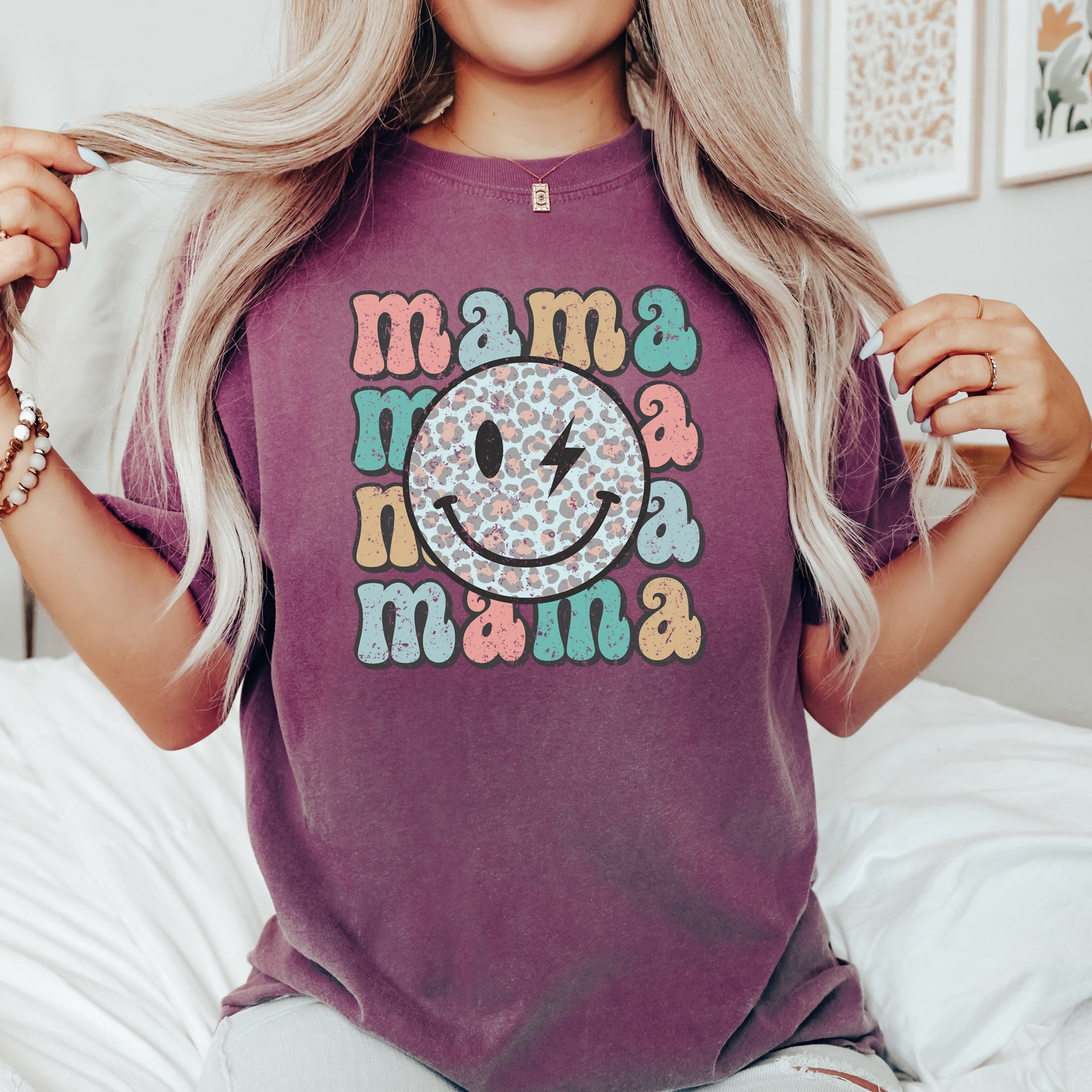 Retro Mama Smiley Leopard Print Mother's Day Mom Graphic Edition Comfort Colors Tee