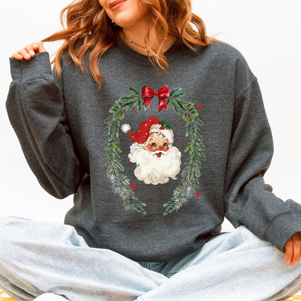 Retro Santa Christmas Vintage Festive Nostalgic Holiday Cheer Old Fashioned Christmas Charm Classic Seasonal Sweatshirt