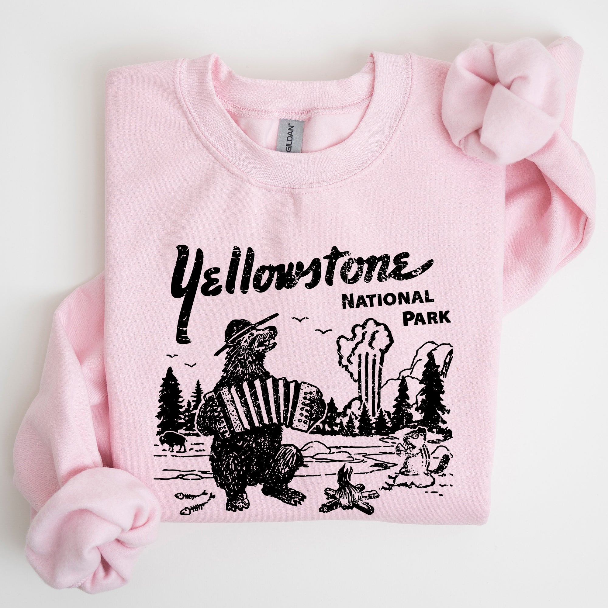 Retro Yellowstone National Park Bear Chipmunk Nature Landscape Illustration Sweatshirt