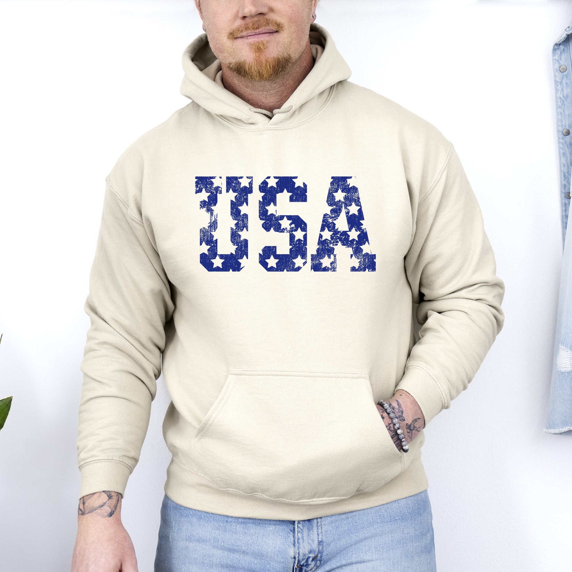 Retro USA Stars Patriotic Americana Flag Art Design Celebrating Freedom Pride Hoodie