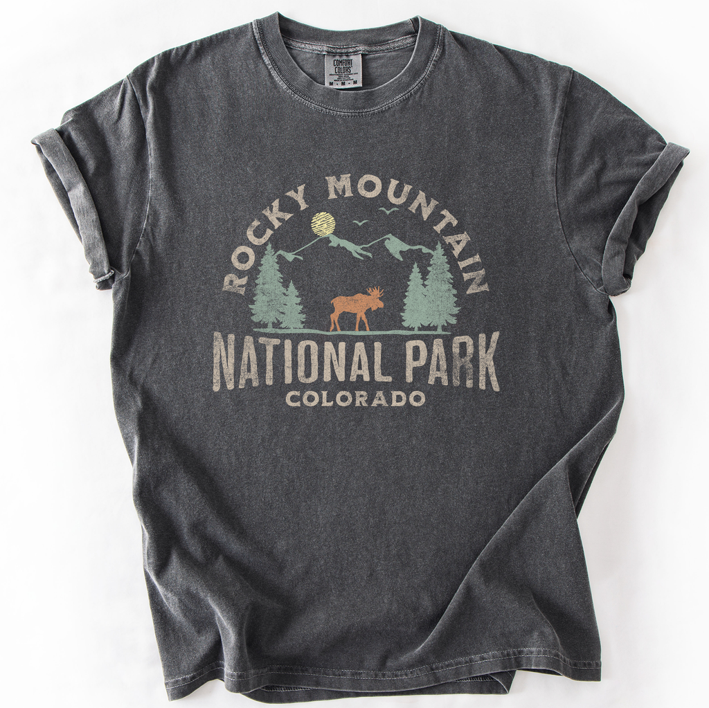 Rocky Mountain National Park Nature Outdoors Camping Hiking Experience Comfort Colors Tee