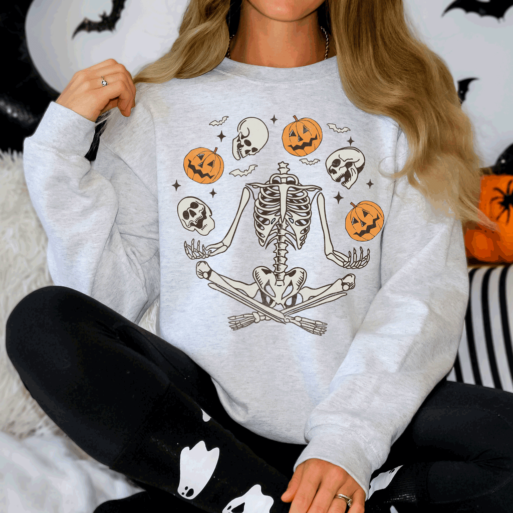 Skeleton, Juggling, Halloween, Jack-O-Lantern Sweatshirt