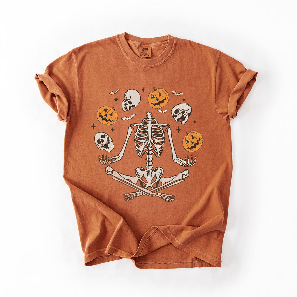 Skeleton Juggling Halloween Jack O Lantern Artwork Featuring Retro Vibes Comfort Colors Tee