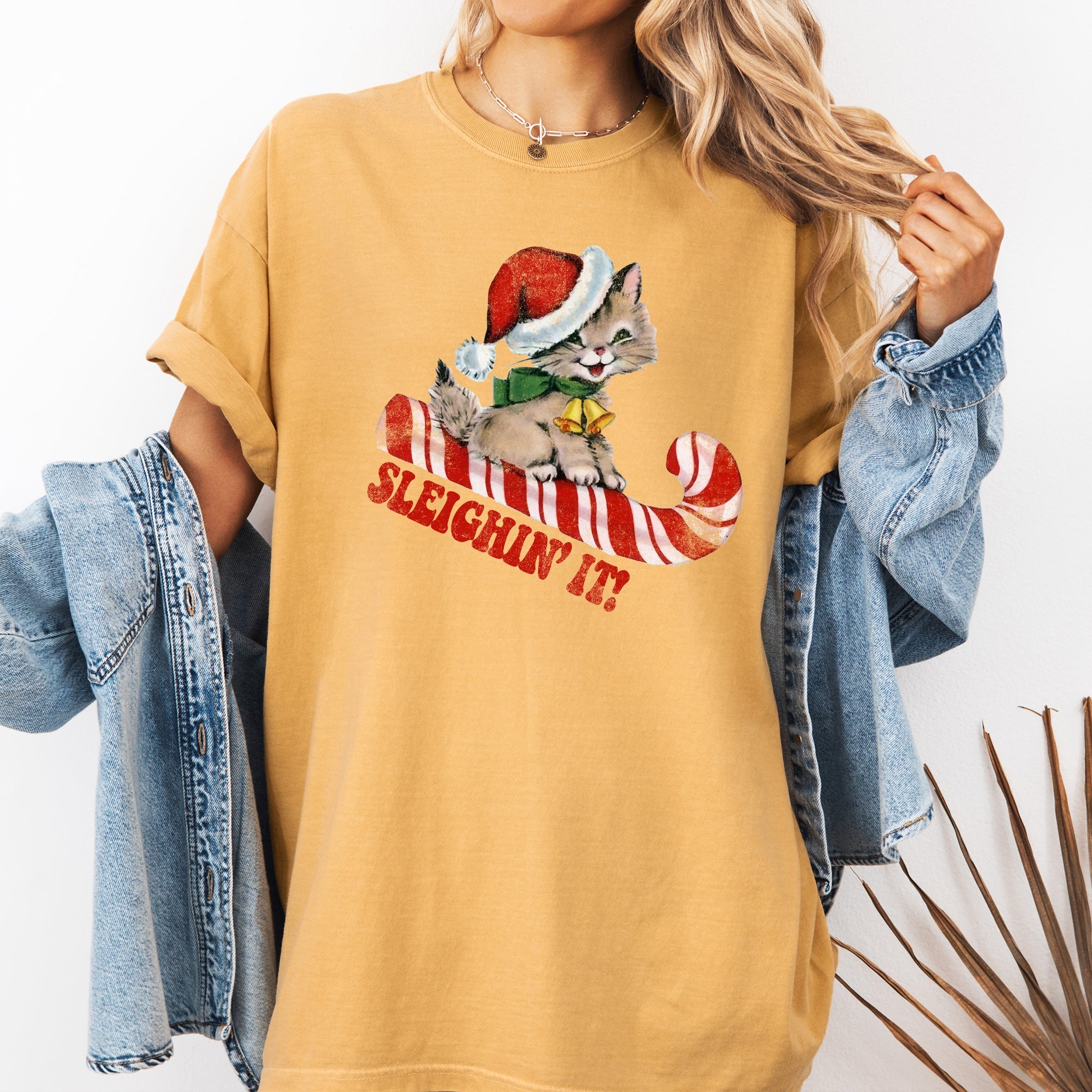 Sleighing It Cute Kitty Cat Christmas Santa Xmas Holiday Cheer Snow Globe Edition Comfort Colors Tee