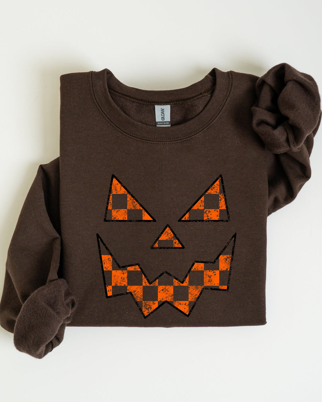 Spooky Jack-O-Lantern Retro Halloween Pumpkin Checkered Graphic Cozy Seasonal Sweatshirt