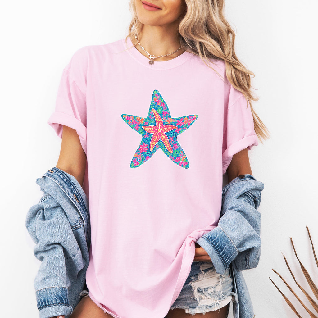 Starfish And Sea Life Summer Beach Vibes For Coastal Lovers And Sun Seekers Comfort Colors Tee