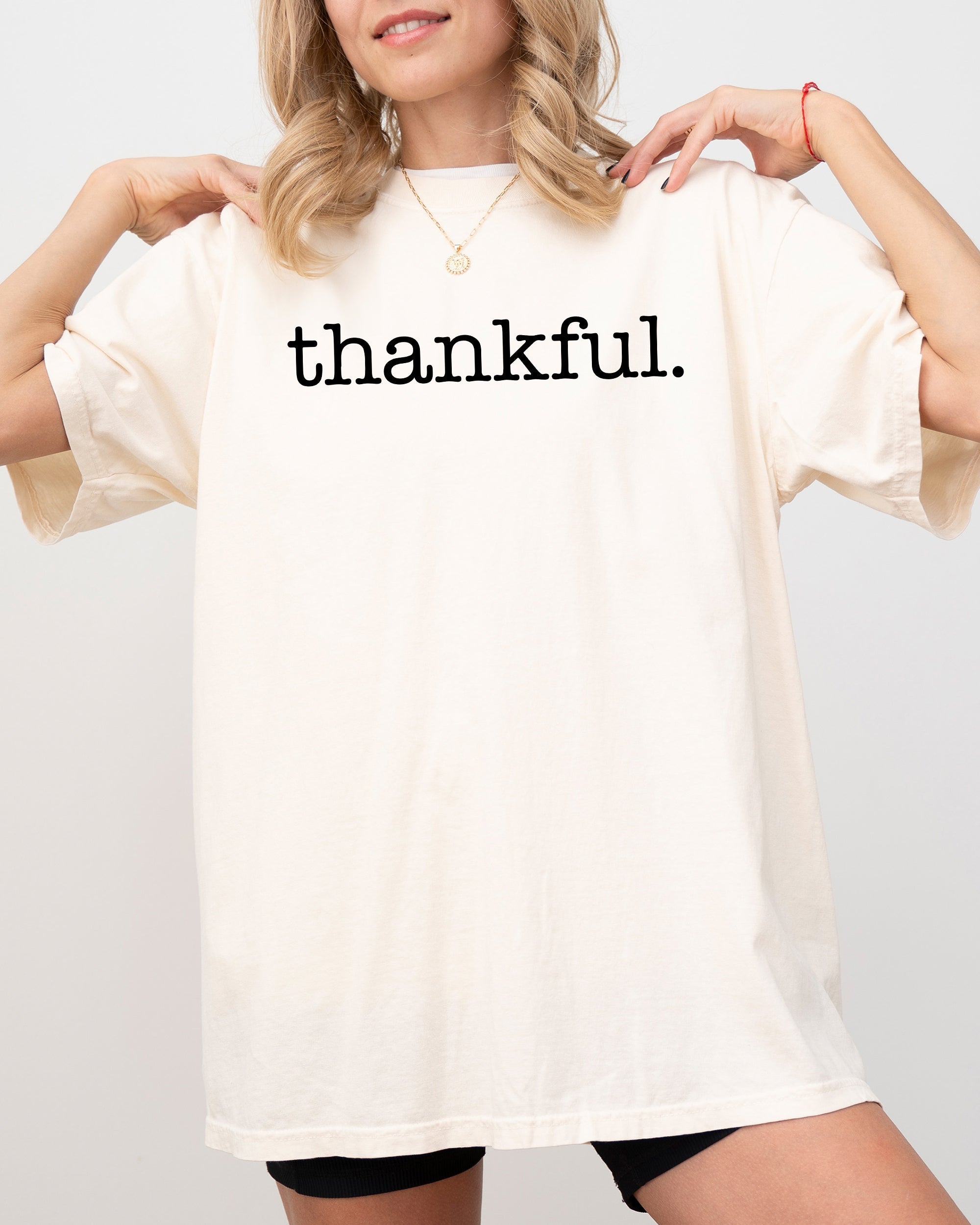 Thankful Minimal Simplicity Autumn Fall Halloween Thanksgiving Comfort Colors Tee