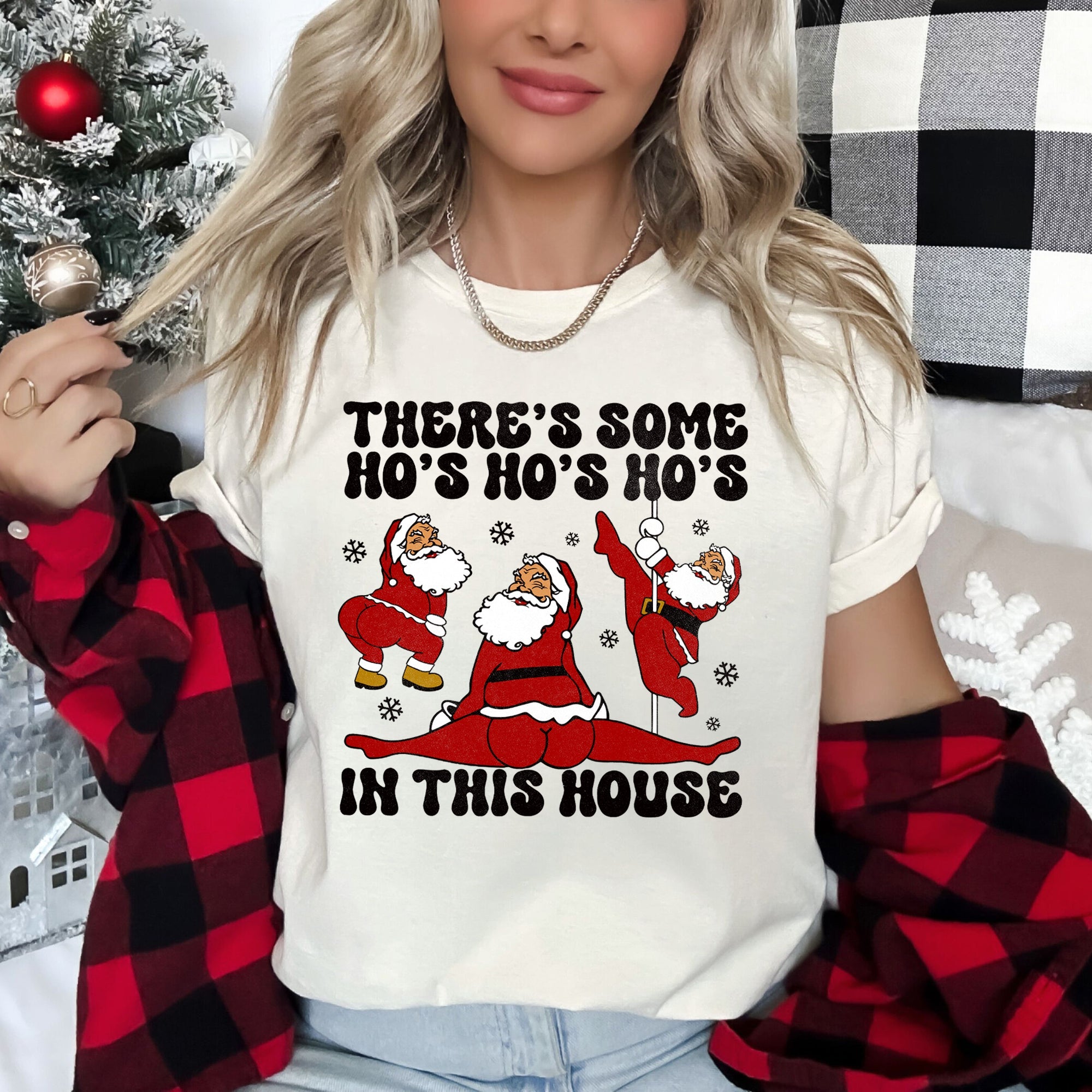 There's Some Ho's In This House Santa Dancing Twerk Retro Naughty Official Graphic Tee