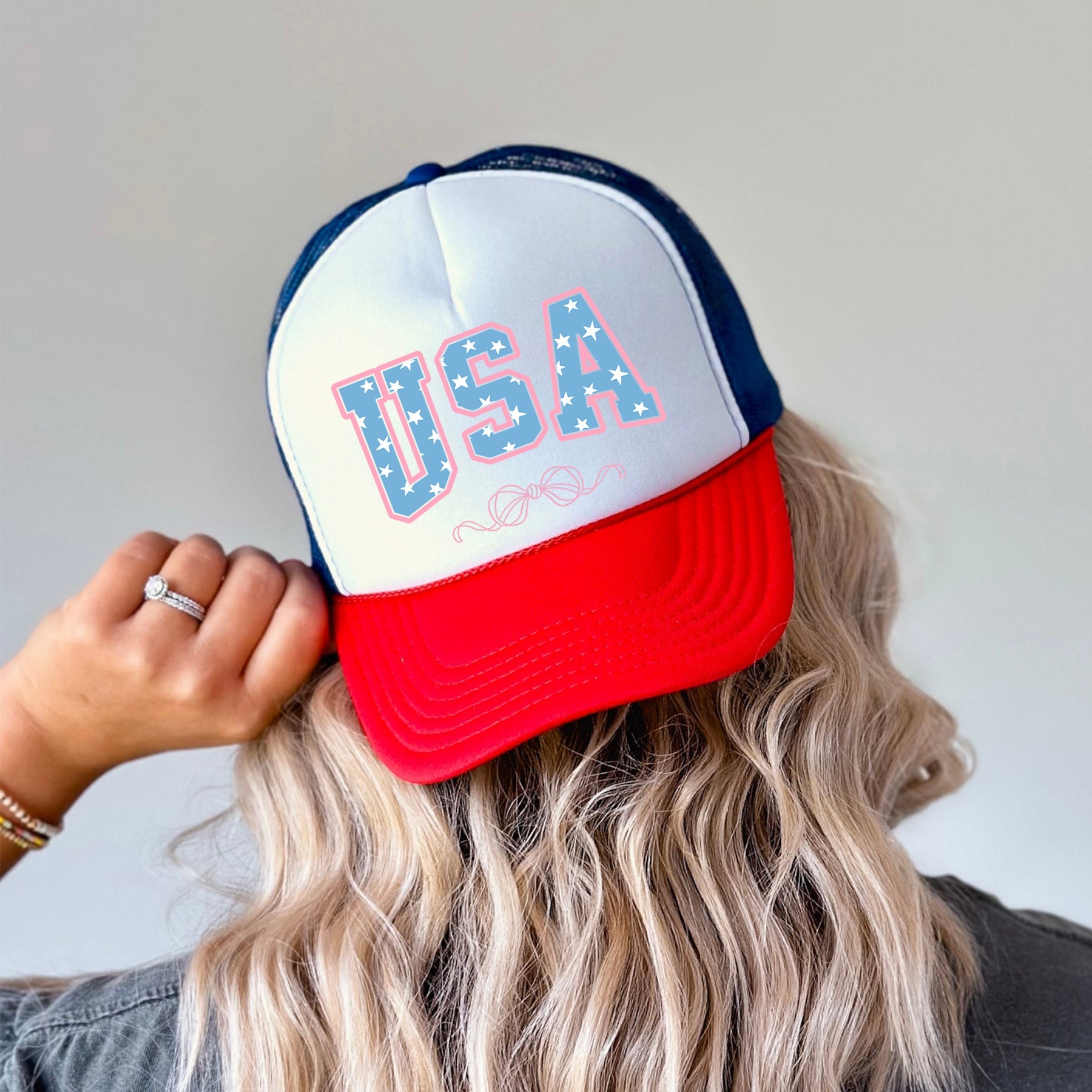 USA Ribbons And Bows Coquette Patriotic Design Deluxe Edition Snapback Trucker Hat