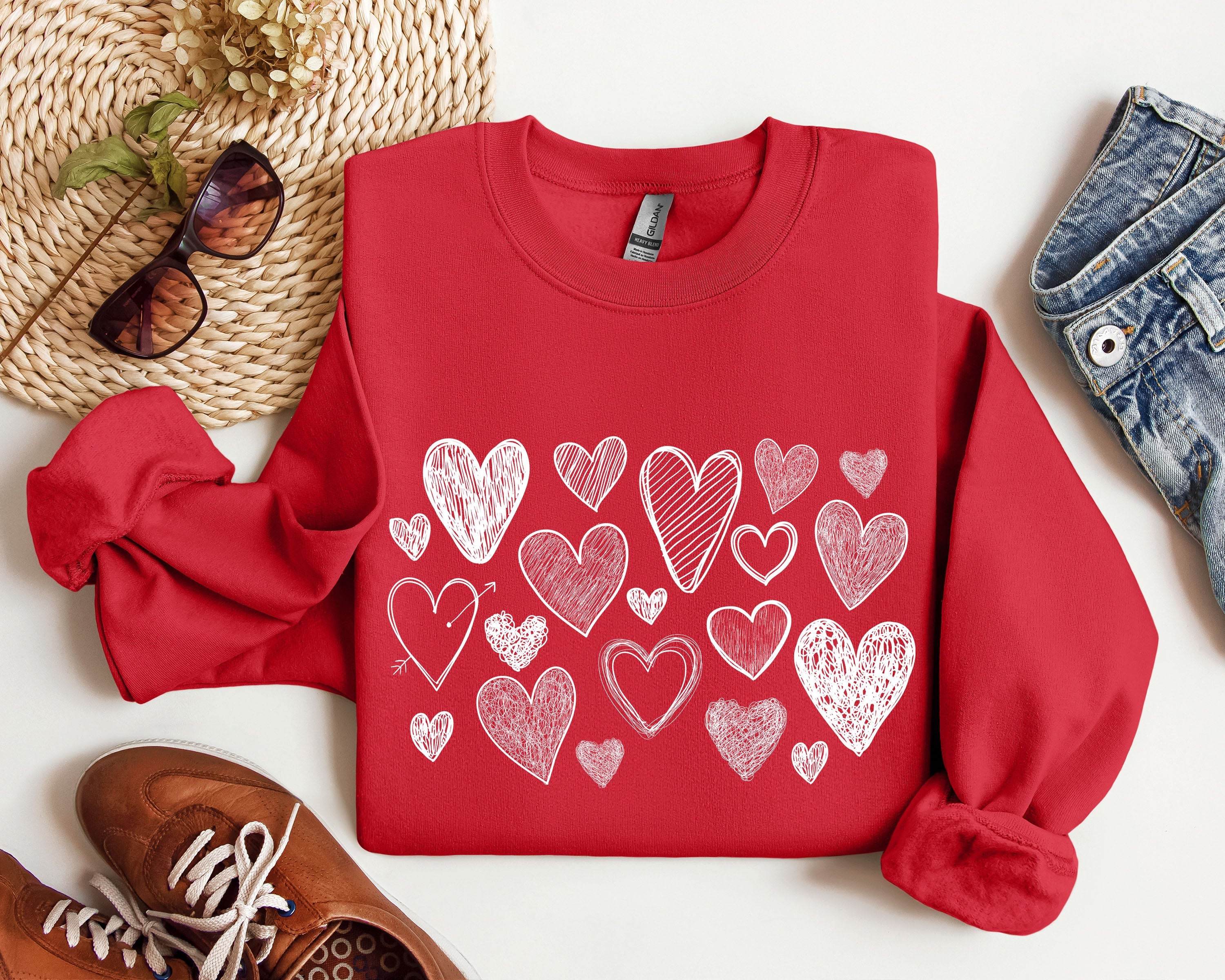 Mini Retro Hearts Vintage Valentine's Day Cozy Soft Fleece Warm Relaxed Fit Sweatshirt