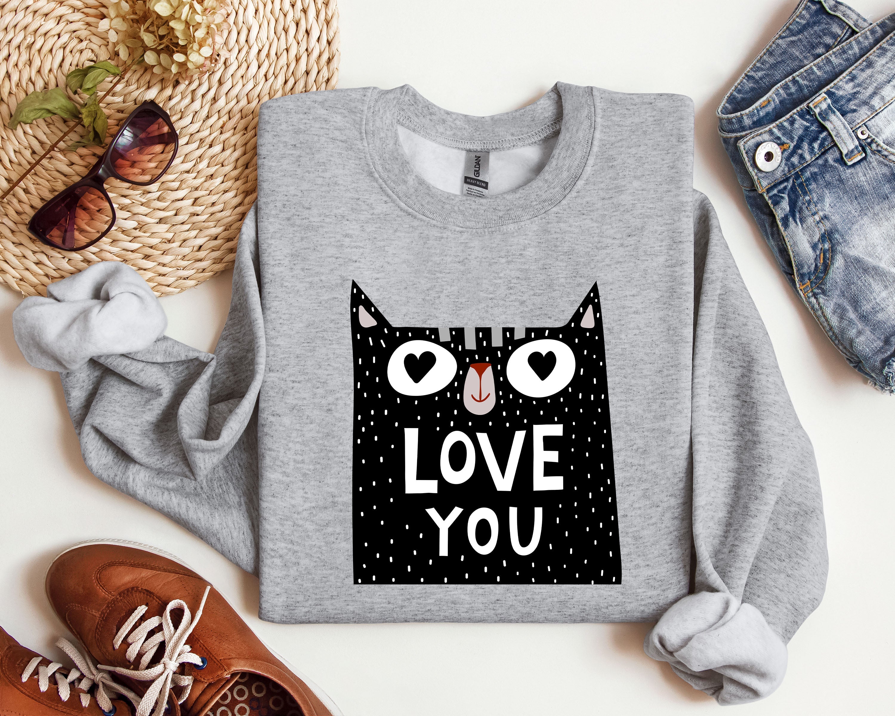 Retro Mini Cat Vintage Valentine's Day Extra Soft Cozy Fleece For Cat Lovers Graphic Sweatshirt