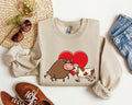 Retro Cow Lovers Vintage Valentine's Day Theme For Cow Enthusiasts And Humor Fans Sweatshirt