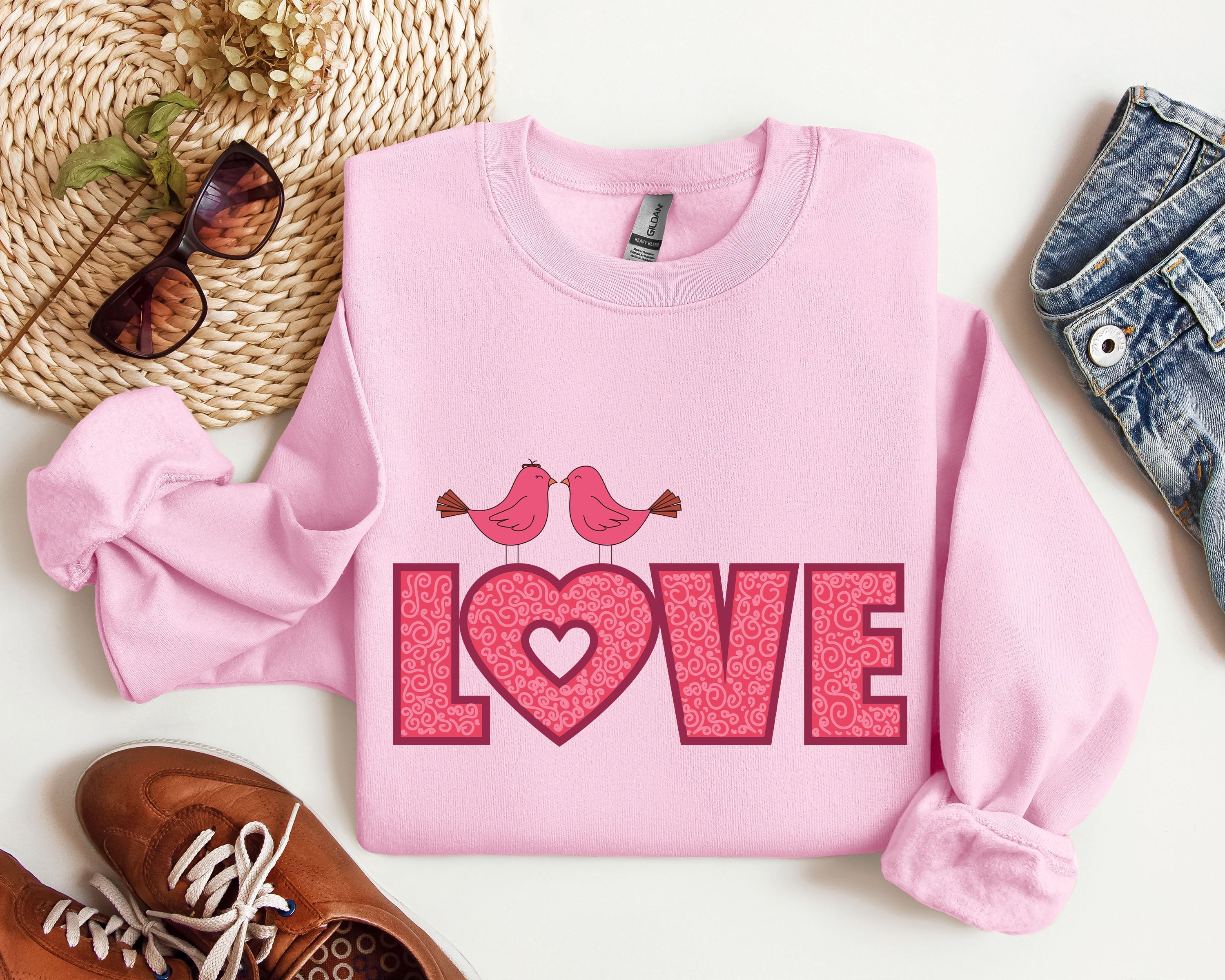 Retro Love Birds Vintage Valentine Romance Illustration For Lovers Of Classic Romantic Imagery Sweatshirt