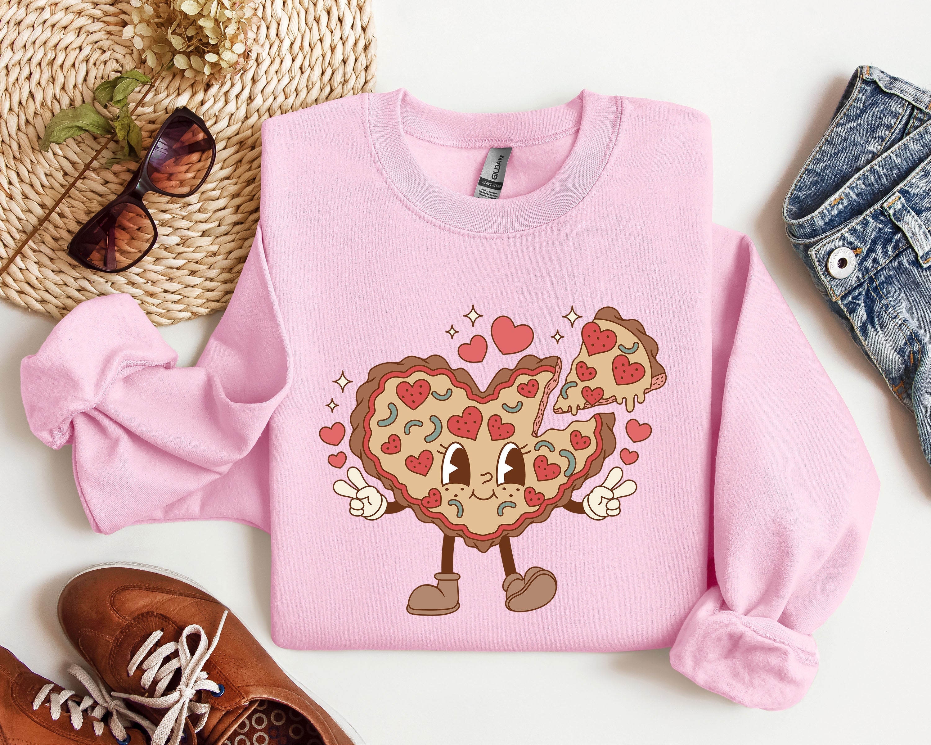 Retro Heart Pie Vintage Valentine's Day Love Theme Cozy Nostalgic Graphic Print Sweatshirt