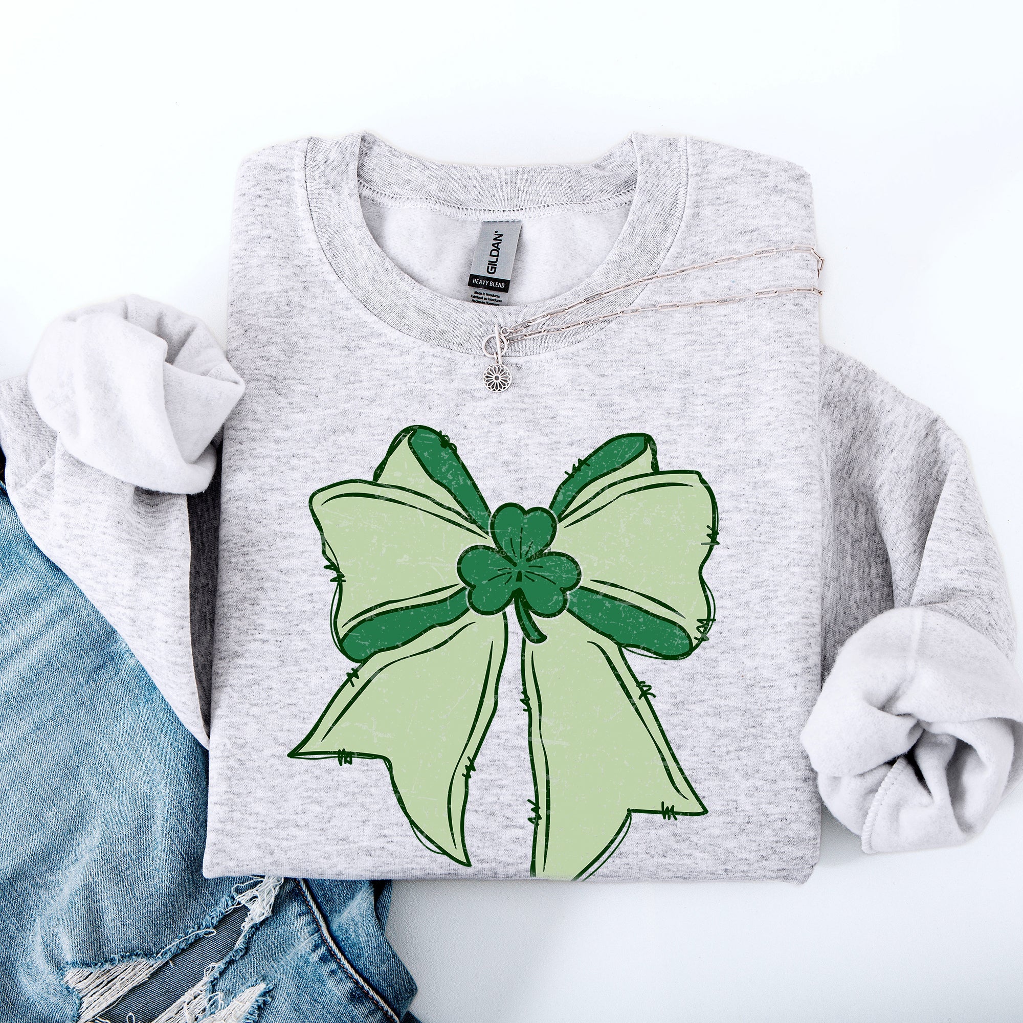 Vintage Bow Coquette St Patrick's Day Shamrock Clover Leprechaun Lucky Sweatshirt