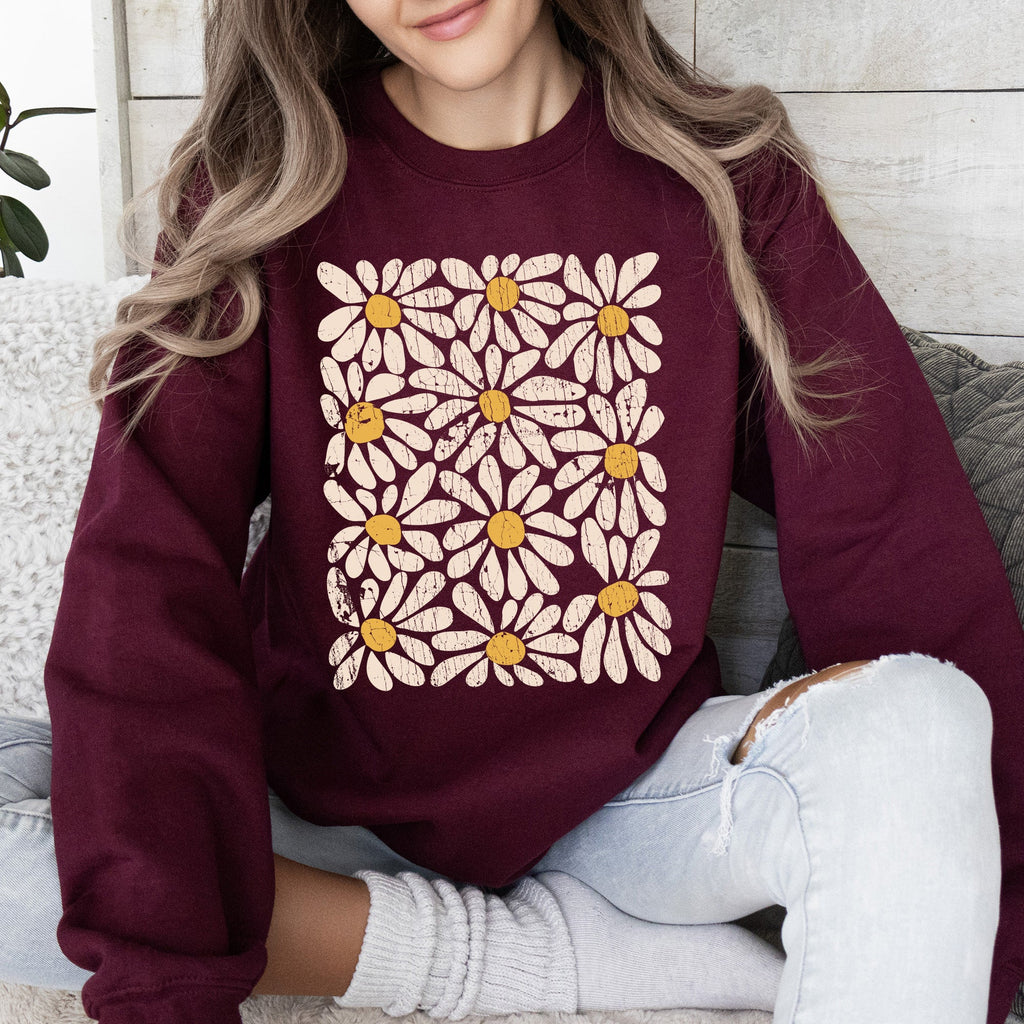 Vintage Daisies Floral Design and Classic Botanical Motifs Collection Sweatshirt