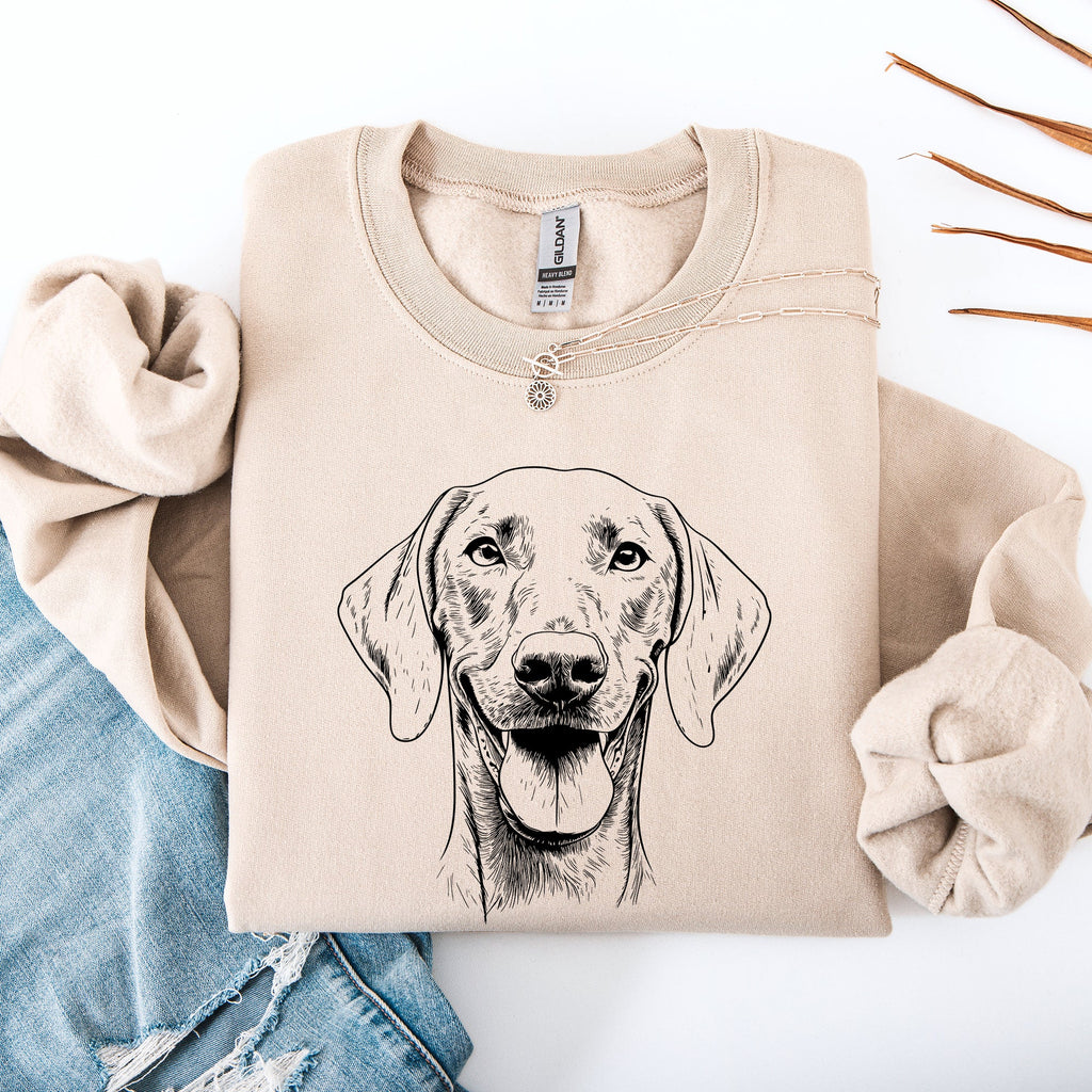 Weimaraner Dog Lover Portrait Graphic Celebrating This Beloved Breed For Proud Pet Parents Worldwide Sweatshirt