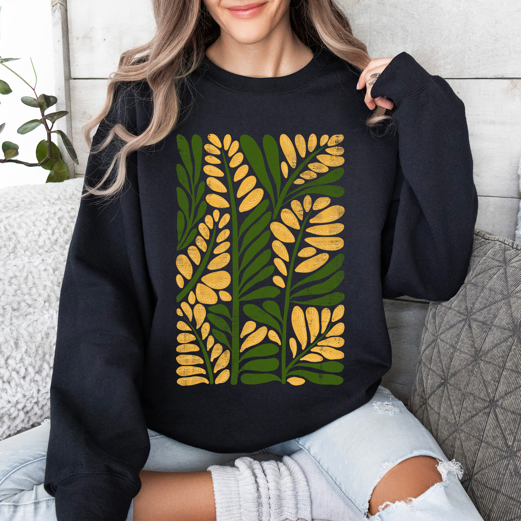 Yellow Leaf Botanical Pattern Vintage Boho Nature Autumnal Motif Landscape Inspired Sweatshirt