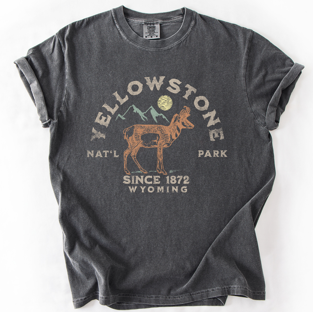 Yellowstone National Park Wyoming Nature Outdoors Camping Hiking Comfort Colors Tee