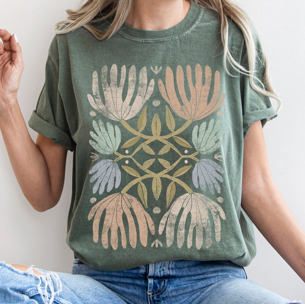 Boho Folk Art Chic Floral Intricate Floral Motif With Rattan Accents Comfort Colors Tee