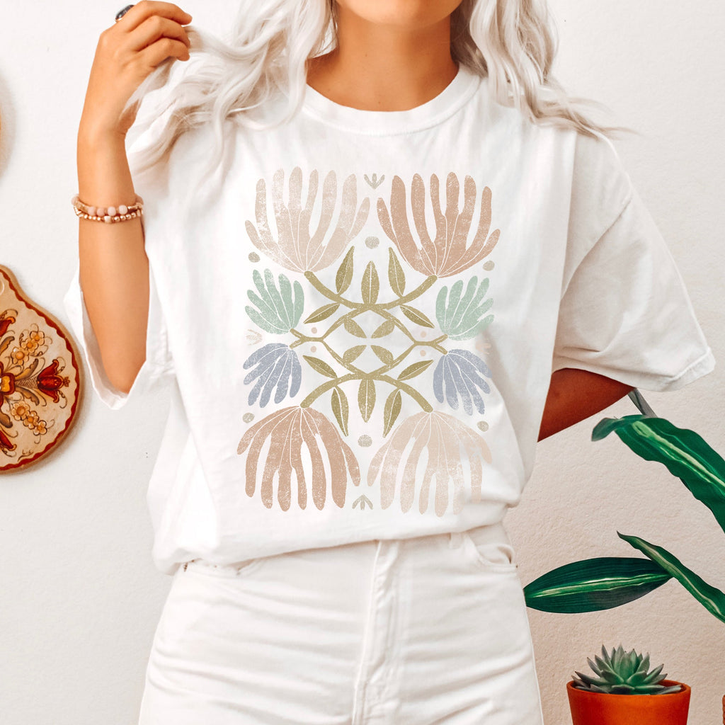 Boho Folk Art Chic Floral Intricate Floral Motif With Rattan Accents Comfort Colors Tee