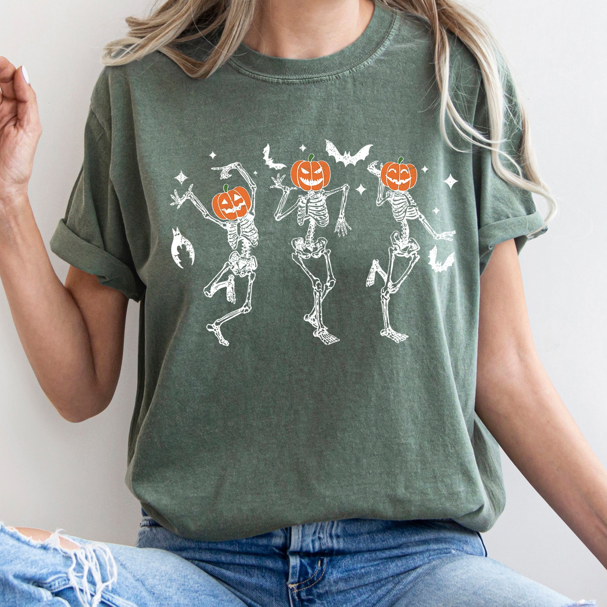 Dancing Pumpkin Skeletons Retro Halloween Comfort Colors Tee