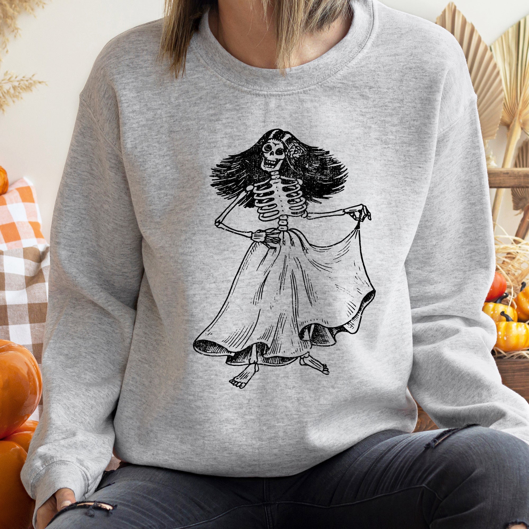 Day Of The Dead Lady Halloween Sugar Skull Floral Celebration Art Design Sweatshirt