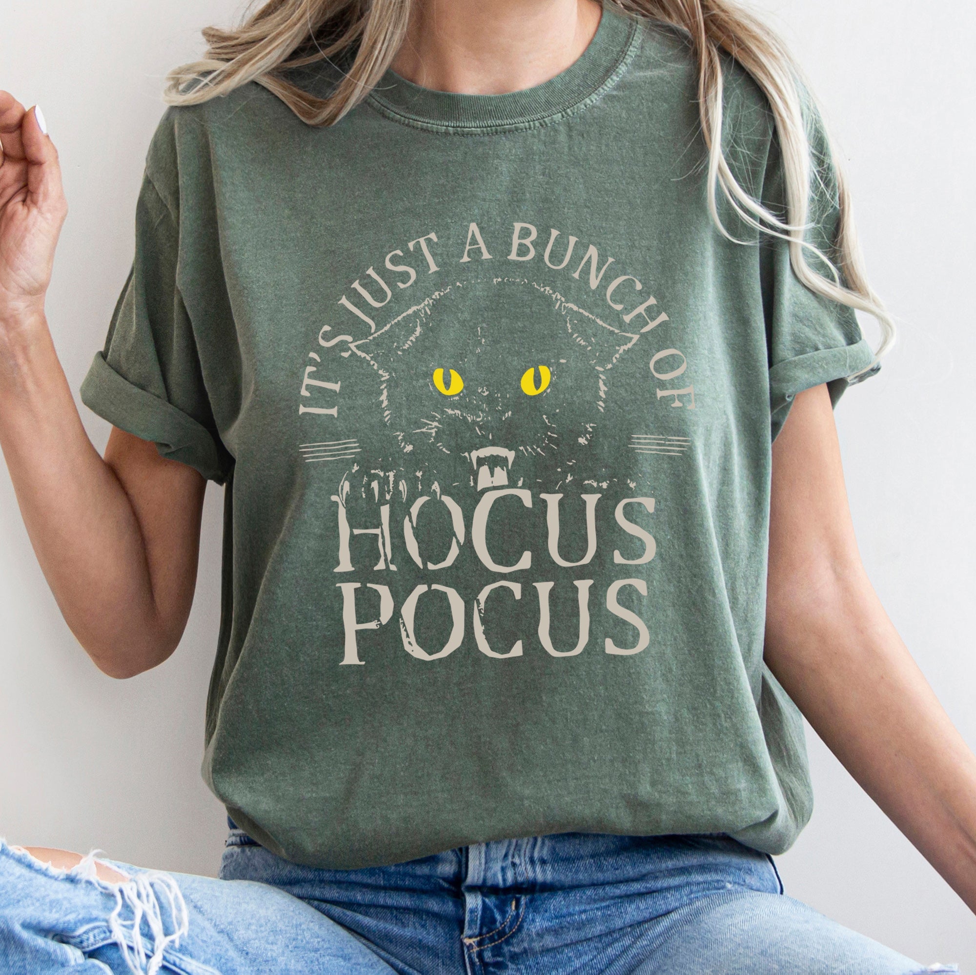 It's Just Bunch Of Hocus Pocus Retro Halloween Comfort Colors Tee