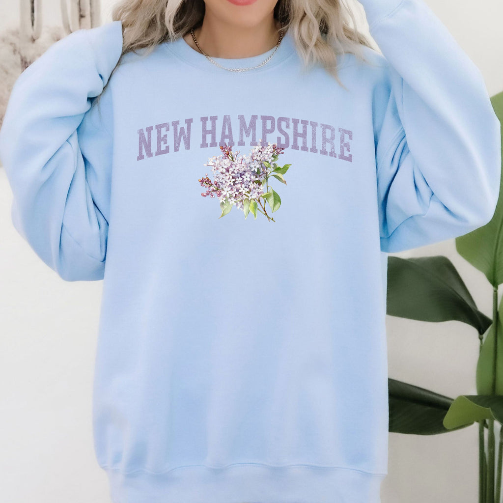 New Hampshire State Flower Purple Lilac Emblem Graphic NH Pride Design For State Lovers Sweatshirt