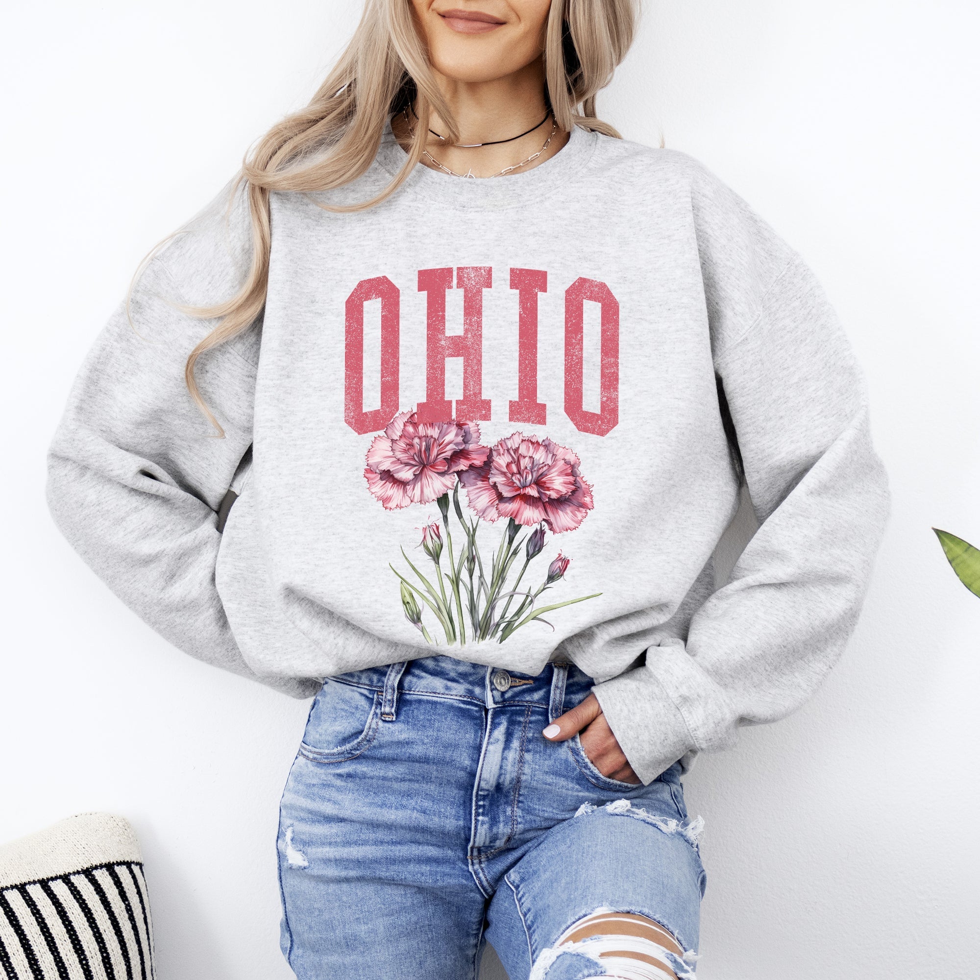 Ohio State Flower Garden Motif Emblem State Pride Floral Artwork Collectors Edition Sweatshirt