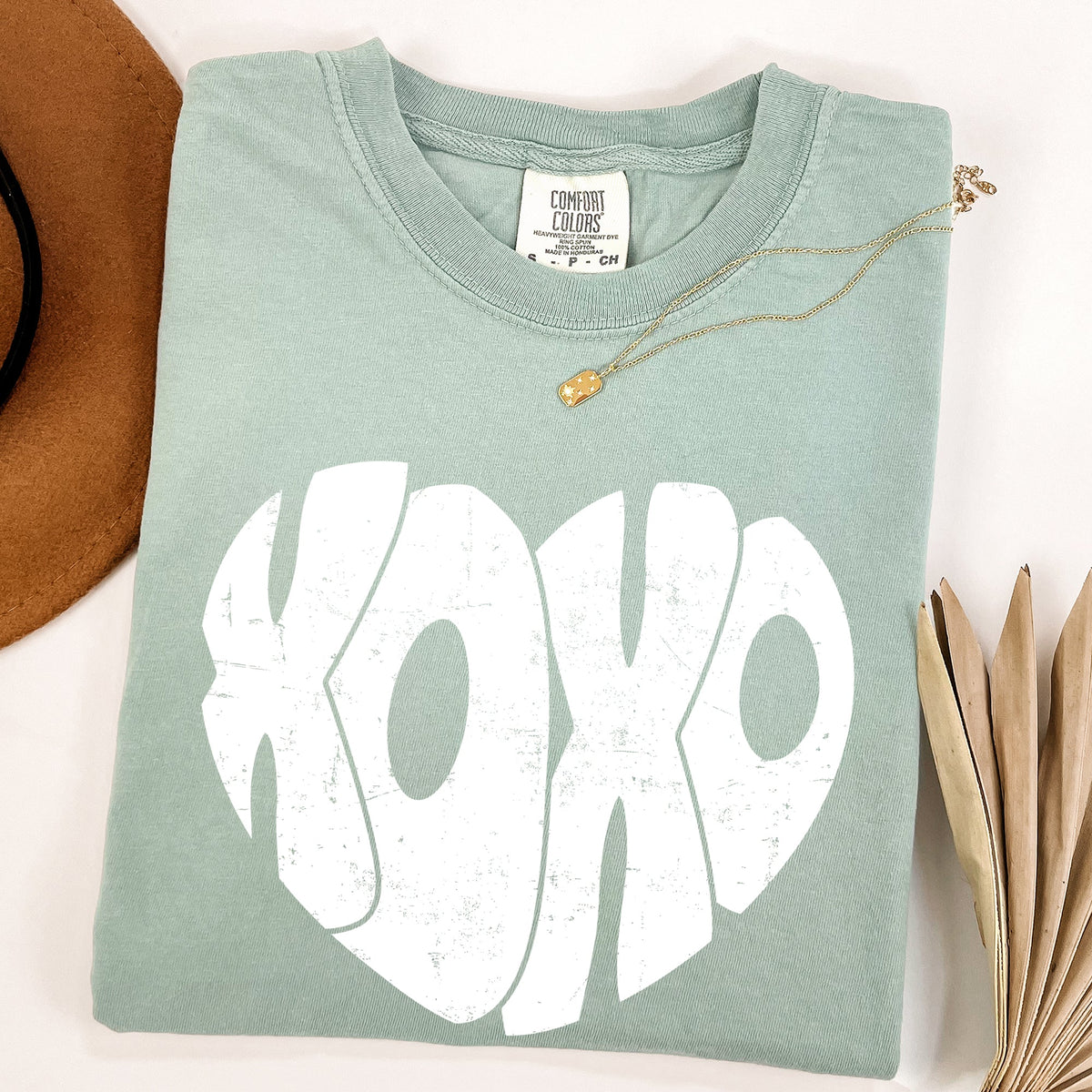 Retro XOXO Heart Vintage Love For Valentine's Day And Everyday Wear Comfort Colors Tee