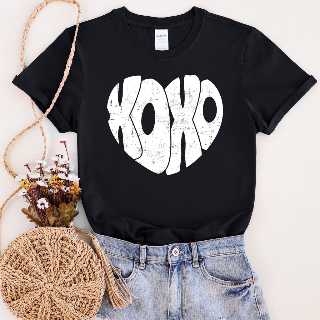 Limited Retro XOXO Heart Vintage Valentine's Day Edition Ultra Soft Classic Graphic Tee
